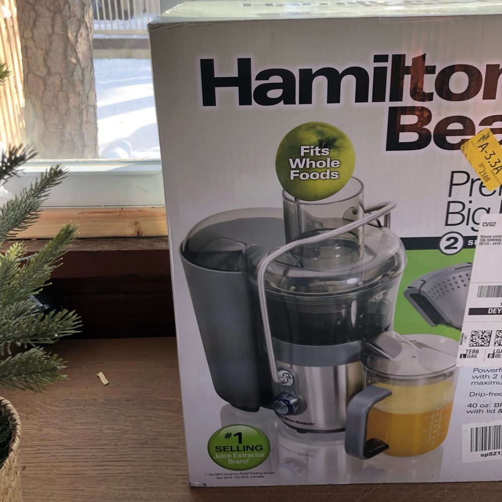 NWT Hamilton Beach Juicer. Never opened!